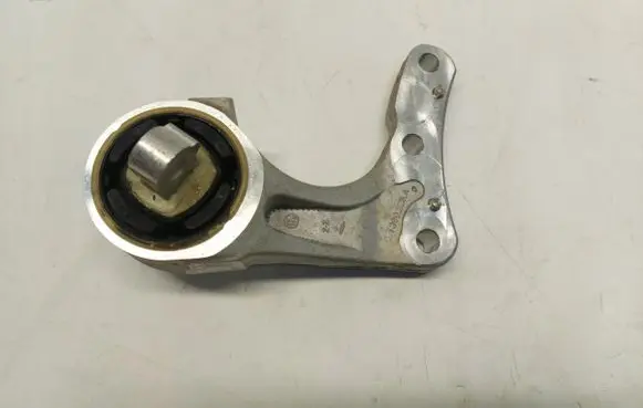 Porsche Taycan 9J1 Engine mounting bracket 9j1399225a