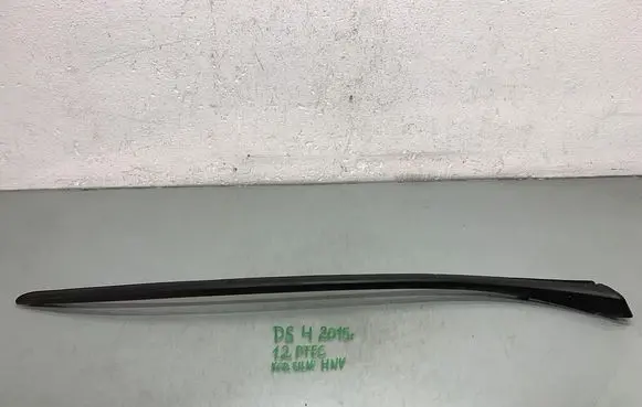 Citroen DS4 Windshield trim 9688471580