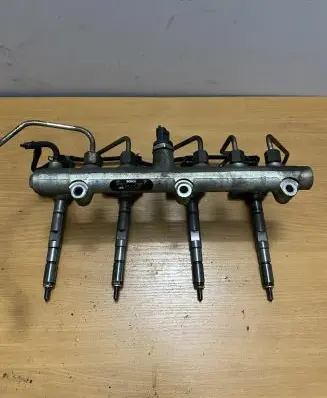 Hyundai H-1, Starex, Satellite Fuel injectors set 338004A410 0445110233