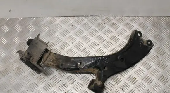 Honda CR-V Front lower control arm/wishbone