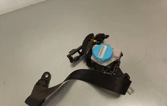 Audi Q3 8U Front seatbelt 3063559 0717F6R2FH 307197699G48