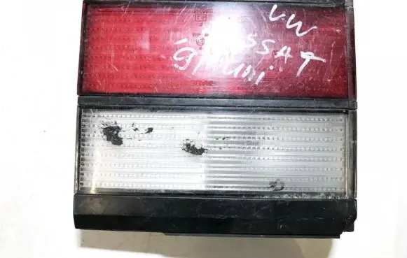 Volkswagen PASSAT B3 Tailgate rear/tail lights 333945108