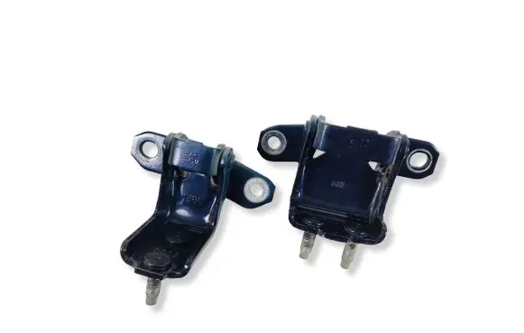 Suzuki SX4 S-Cross Rear door hinge set 68L