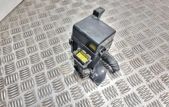 Nissan Almera N16 Fuse box set