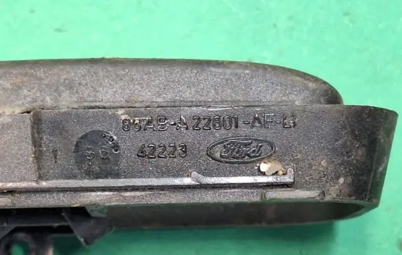 Ford Focus Front door interior handle 85aba22601af