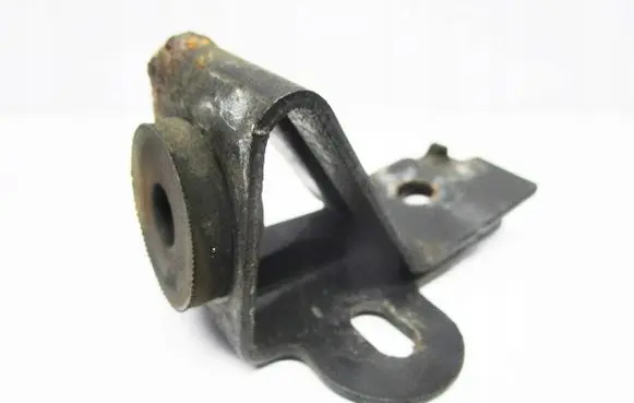 Nissan Qashqai Radiator mount bracket 21542-JD20B