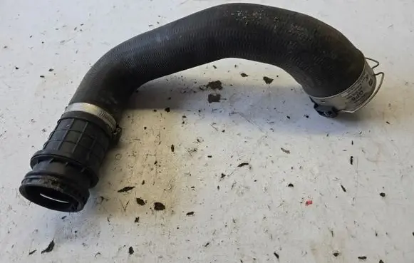 Opel Astra K Coolant pipe/hose 13374646