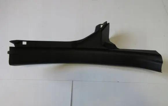 Toyota Yaris Rear seat side bottom trim 
