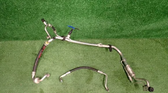 KIA Sportage Air conditioning (A/C) pipe/hose 