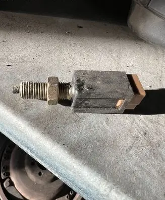 Nissan Terrano Brake pedal sensor switch