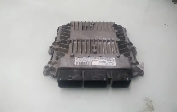 Ford Focus Engine control unit/module 5M5112A650MB
