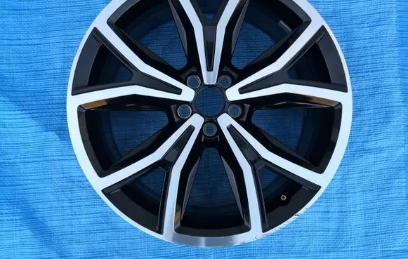 Volkswagen T-Cross R18 alloy rim 2GM601025F