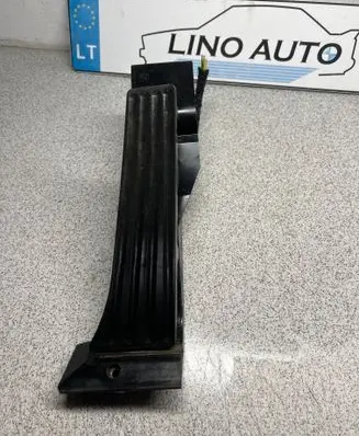 BMW 5 E60 E61 Accelerator throttle pedal 6772645