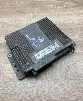 Renault Laguna I Engine control unit/module ECU 7700863478 7700106183