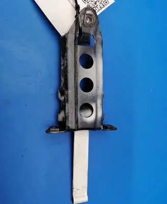 Mercedes-Benz E W123 Front door check strap stopper