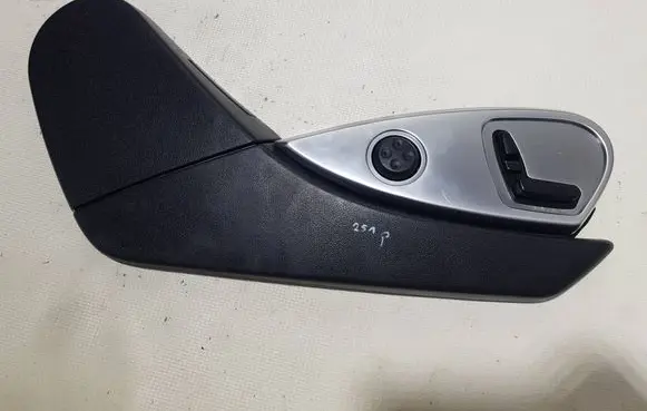 Mercedes-Benz R W251 Seat control switch 2519185430FFD A2519185430 A2519101514