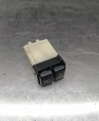 Lexus IS 220D-250-350 Fuel tank opening switch 156726