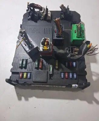 Peugeot 206+ Comfort/convenience module 9653667680