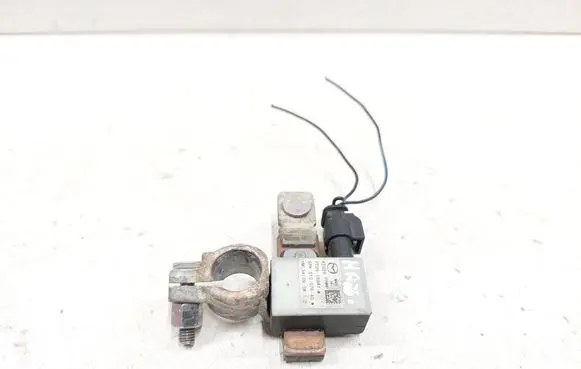 Mazda CX-5 Battery relay fuse KE026 PE05188A1 01057640