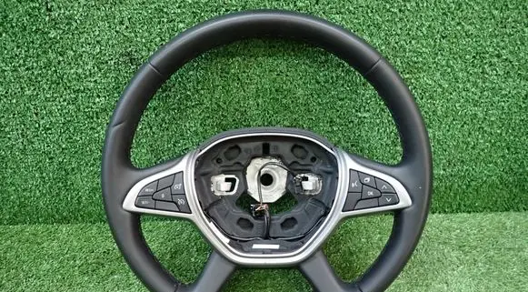 Dacia Sandero III Steering wheel