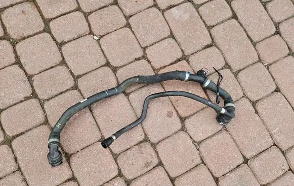 Toyota Supra A90 Engine coolant pipe/hose 8653605