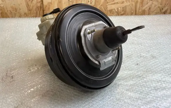 BMW 5 E39 Brake booster 34331165055 1165055