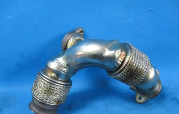 Audi A8 S8 D5 EGR valve line/pipe/hose 057253358J