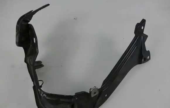 Mercedes-Benz CLK A209 C209 Headlight/headlamp mounting bracket