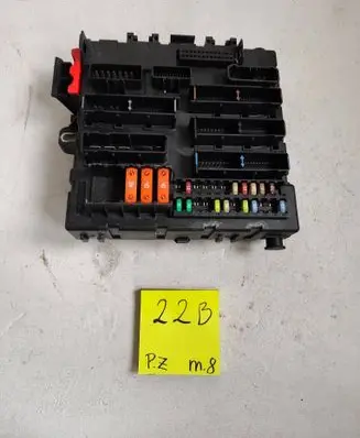 Opel Vectra C Fuse box set 13189923