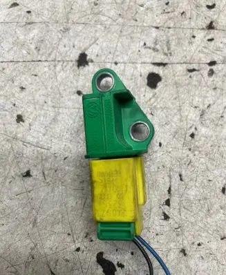 Audi Q5 SQ5 Airbag deployment crash/impact sensor 1K0909606C 5WK43544