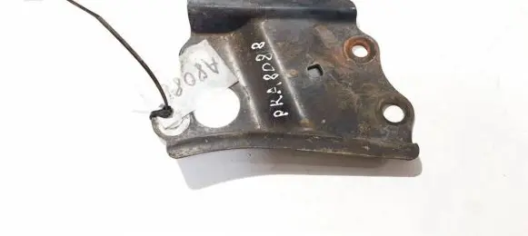 Toyota Avensis T270 Bracket in trunk/boot 
