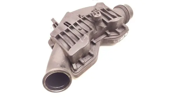 Mercedes-Benz E AMG W212 Intake resonator A6421402787 4011548A