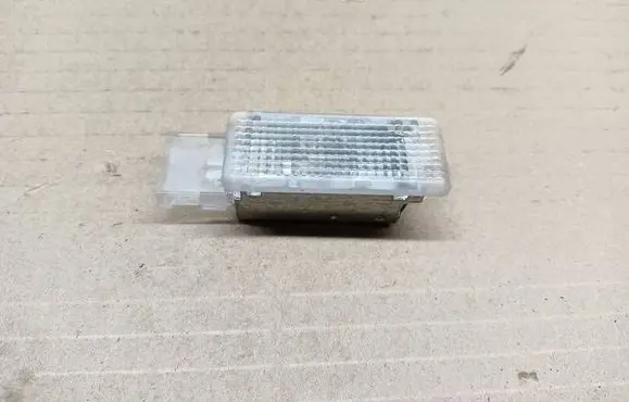 Volkswagen Golf VII Glove box light 