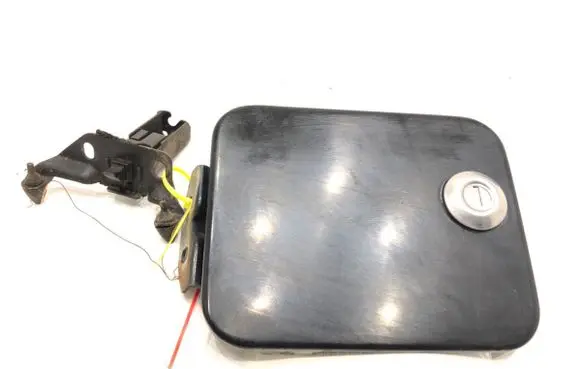 Mitsubishi Pajero Fuel tank cap