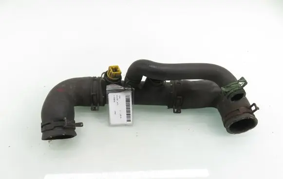 Volkswagen I LT Engine coolant pipe/hose 073121083B