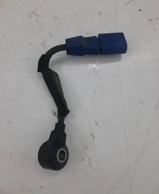 Audi A4 S4 B6 8E 8H Detonation knock sensor 079905377c
