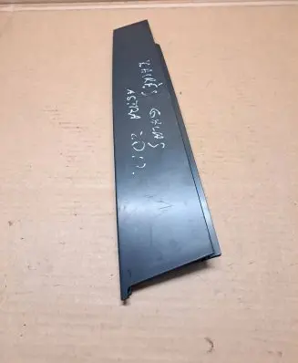 Opel Astra J Rear glass trim 13303932
