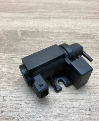 BMW X5 E70 Turbo solenoid valve 7584628