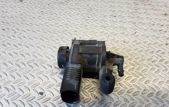Ford Galaxy Vacuum valve 1J0906283B