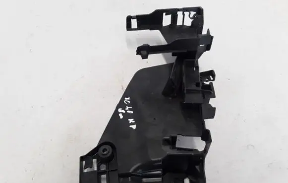 Volvo XC40 Front door exterior handle/bracket 30747093