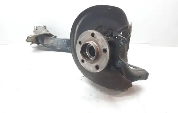 BMW 2 F46 Rear wheel hub spindle/knuckle 6851579