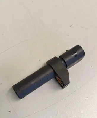 Mercedes-Benz E W211 Crankshaft position sensor 6PU00911085