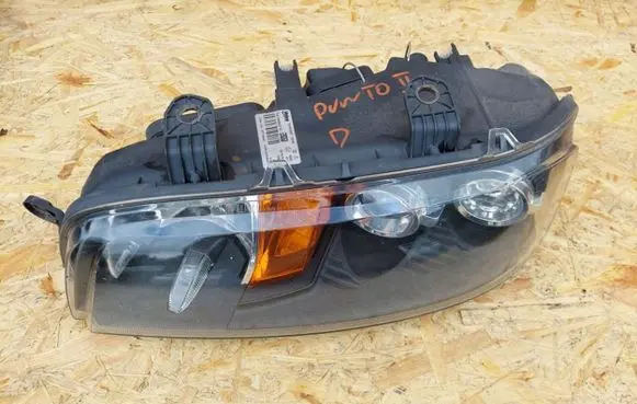 Fiat Punto (188) Headlights/headlamps set 