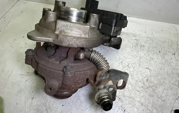Citroen C5 Turbo 9U3Q6K682EB