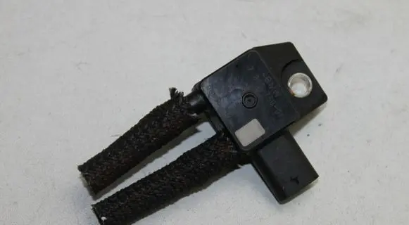 Toyota Avensis T270 Exhaust gas pressure sensor 780575801