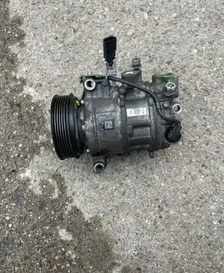 Audi Q7 4M Air conditioning (A/C) compressor (pump) 4M0820803L