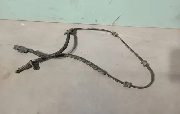 Dodge RAM ABS rear brake sensor 68231044AB 25071169214