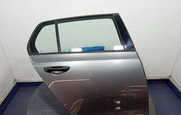 Volkswagen Golf Plus Rear door