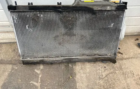 Subaru Outback Radiator set 101012