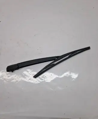 Hyundai Santa Fe Rear wiper blade arm